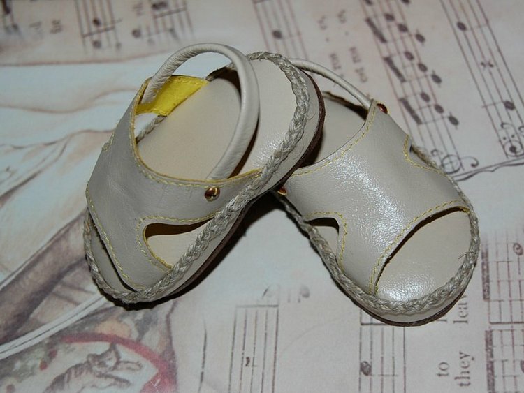 Моя обувная лавка :) — Одежда и обувь для кукол своими руками: фото (фото 7)