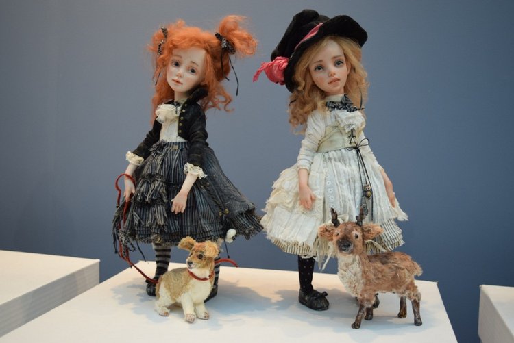 VII Московская международная выставка "Искусство Куклы". Портреты кукольной души или незримый диалог