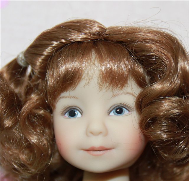 Ева от Heartstring Dolls , и наряды от Jo Flitton