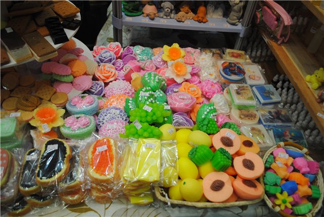 Выставка на Тишинке "Атмосфера творчества" - 2014. Мечты сороки сбываются! Блеск и великолепие