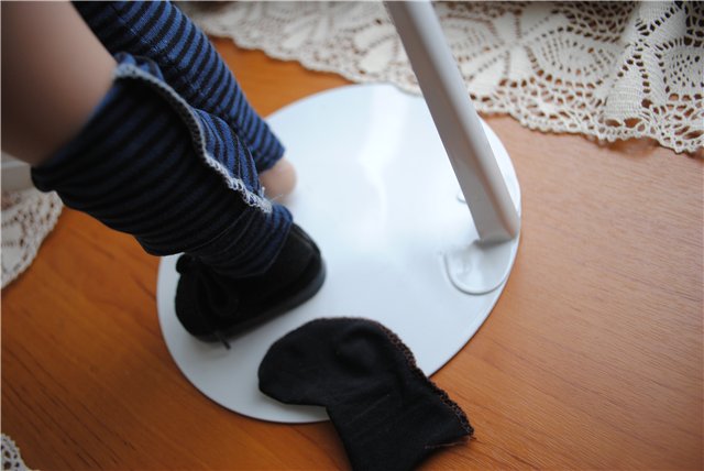 Кое-что из чулочно-носочной истории. Какого качества чулочки на куклах известных мастеров современности