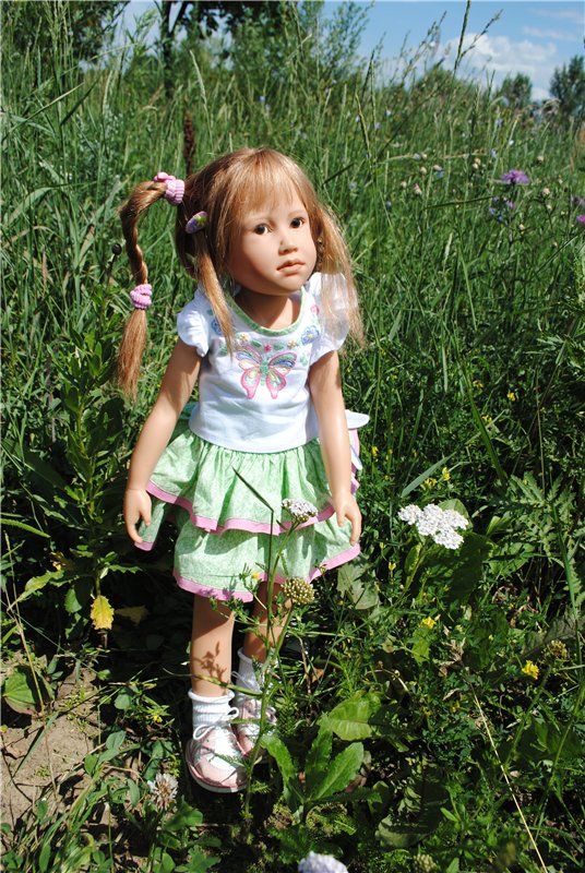 Летняя прогулка милой девочки Паулы Heidi Plusczok