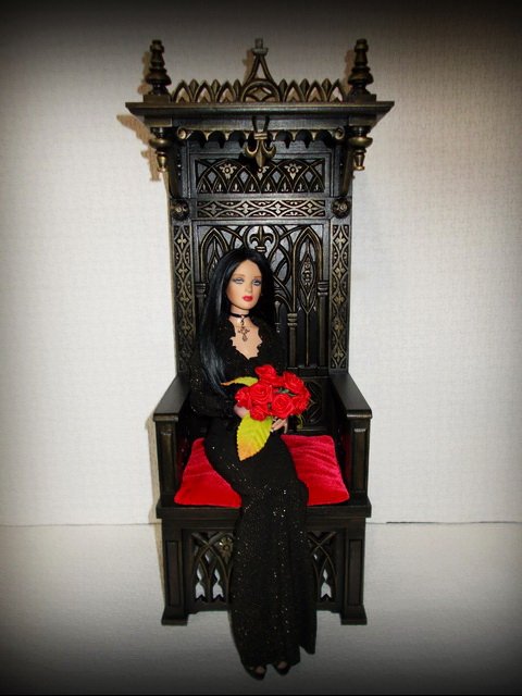 Эксклюзивный кресло-трон в готическом стиле (фото 2)