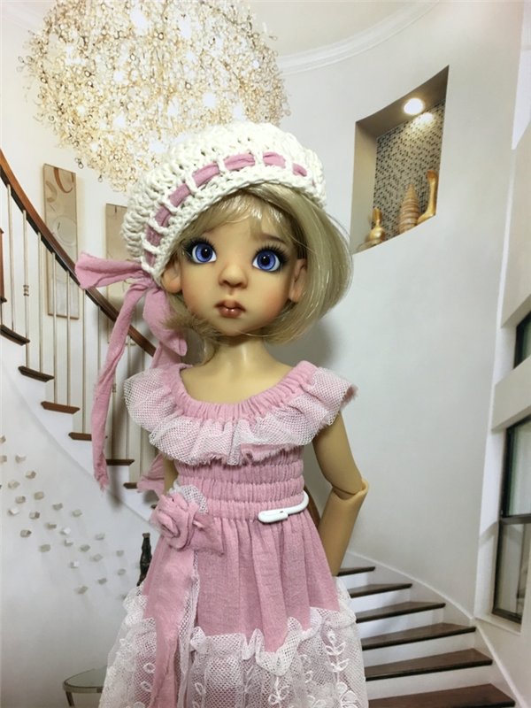 Она ехала-ехала и наконец приехала. Kaye Wiggs