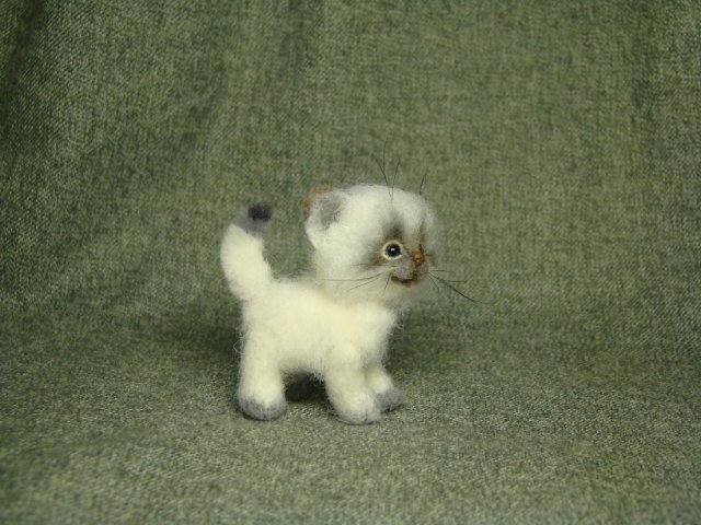 Котейка. Авторская игрушка валянием из шерсти Ольги Чернухо (фото 3)