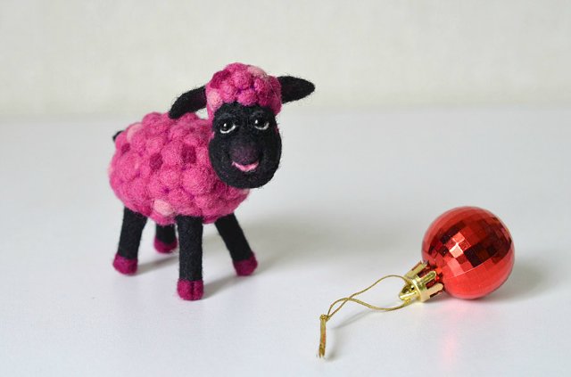 Овечки. Игрушка валянием своими руками (фото 8)