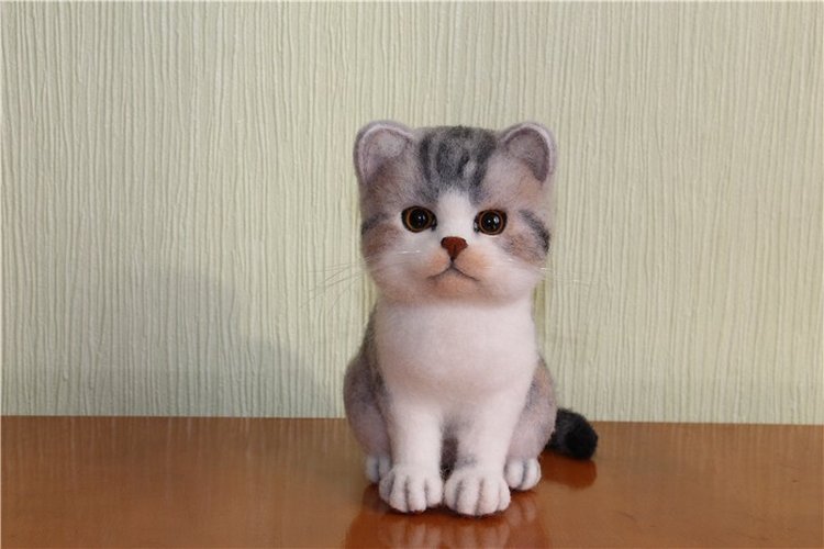 Котик Дени. Авторская игрушка Анны Ястрежембовской