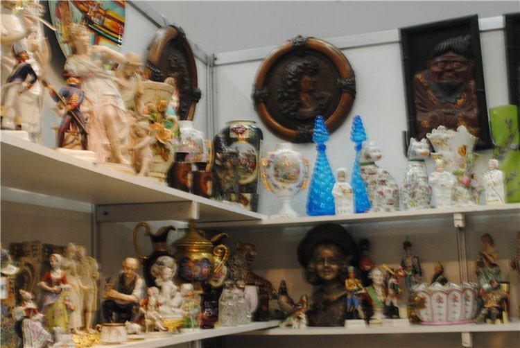 На Тишинку мы пошли – там сокровища нашли. Взгляд на «Блошиный рынок» со второго этажа | Бэйбики На Тишинку мы пошли – там сокровища нашли. Взгляд на «Блошиный рынок» со второго этажа