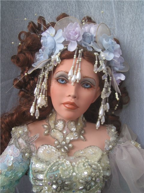 Из пучины моря, вышла к нам Ариэль