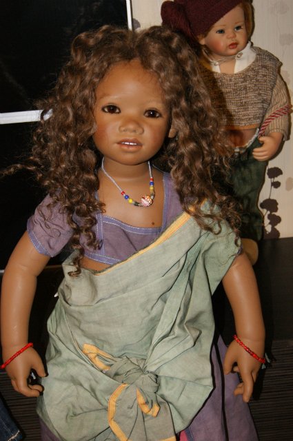 Ниа - африканская принцесса и ее подруги Ивочки сестрички и скромница Марджели