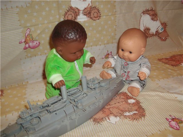 Малыши примеряют наряды | Бэйбики Малыши примеряют наряды — Одежда и обувь для кукол своими руками: фото