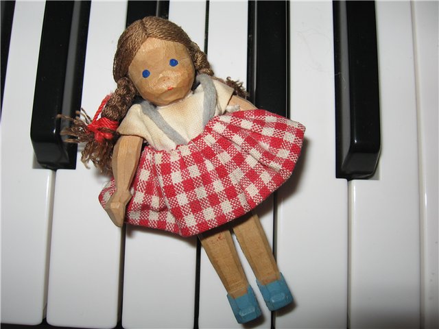 Куклы из дерева по семейной традиции Lotte Sievers-Hahn dolls, Лотты Сиверс-Хан (фото 4)