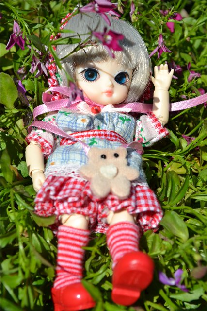 В нашем доме, поселилась чудная девочка - АЗАЛИЯ