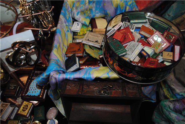 Выставка на Тишинке "Атмосфера творчества". Октябрь 2014. Пройдемся по первому этажу выставки