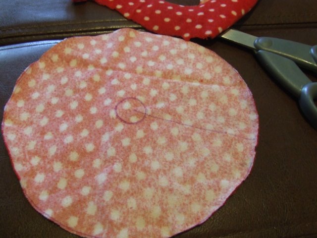 Платье для куклы за 15 минут без единой примерки. Мастер-класс (фото 3)