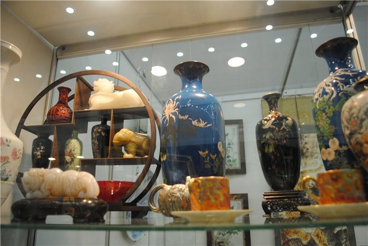 На Тишинку мы пошли – там сокровища нашли. Взгляд на «Блошиный рынок» со второго этажа | Бэйбики На Тишинку мы пошли – там сокровища нашли. Взгляд на «Блошиный рынок» со второго этажа