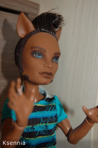 Монстры? Что вы, что вы!...часть 5, pinioned