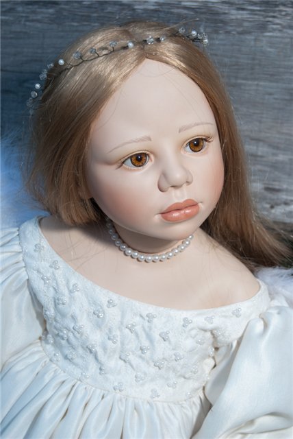 Коллекционные куклы из фарфора