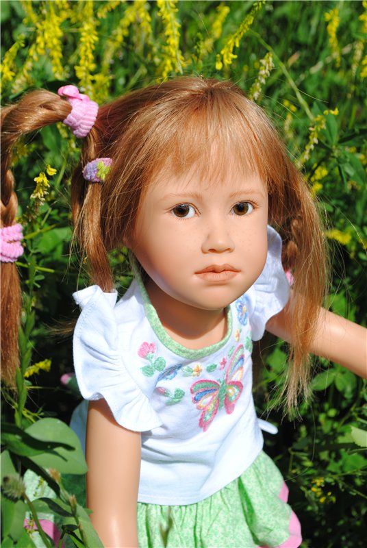 Летняя прогулка милой девочки Паулы Heidi Plusczok