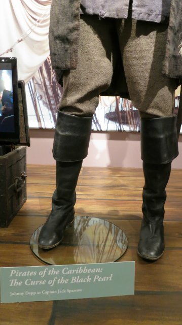 Как за неприметным фасадом может скрыватся просто удивительный Клондайк!!! Или "Это я удачно зашел!!!!!"