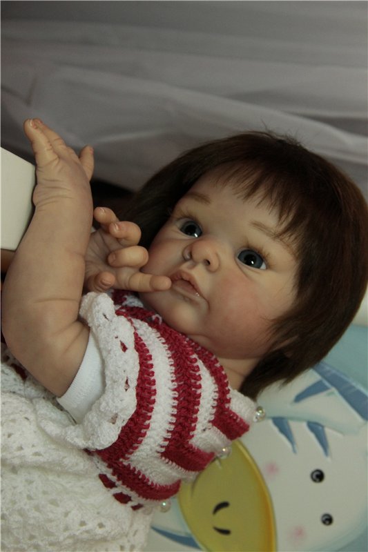 Джулия - малышка из молдика Jill от Adrie Stoete