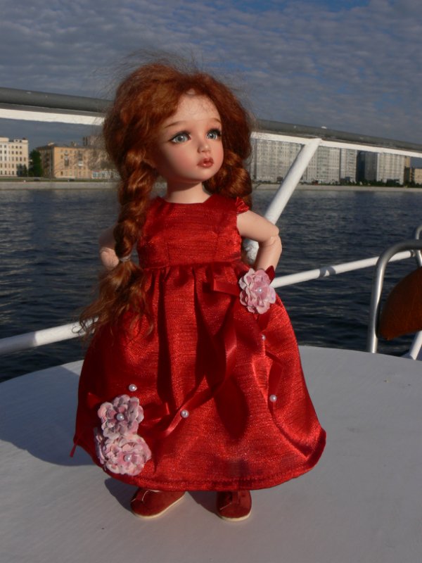 Виррушка. Прогулка по Неве часть 2. Девочка Bono iplehouse