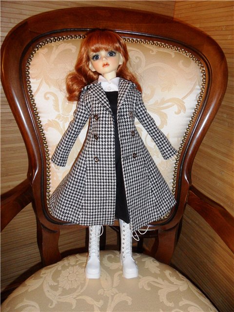 Рыжая девочка осень. БЖД Kun F-22 от Volks