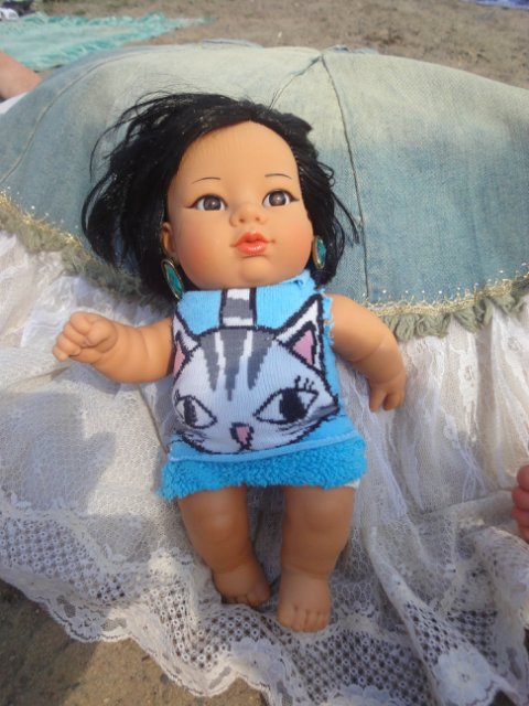 Танюшка на пляже. Кукла из Испании фирмы Rauber