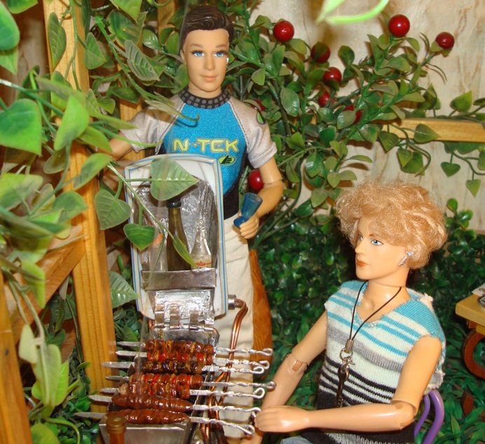 Шашлык остывает! Кукольная миниатюра своими руками