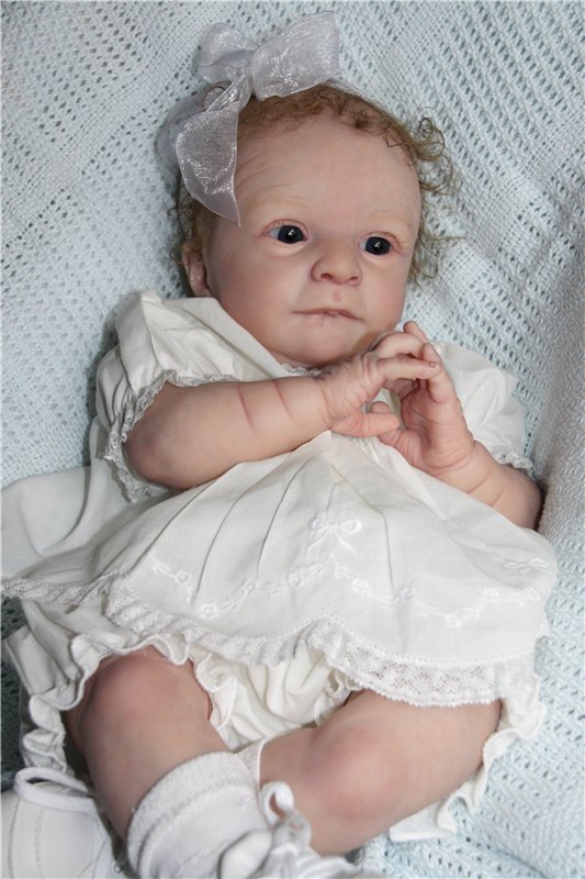 Кукла реборн Рози, любопытная кроха