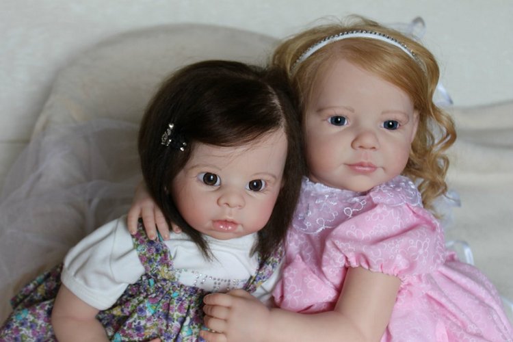 Малышки реборн Лика и Диана