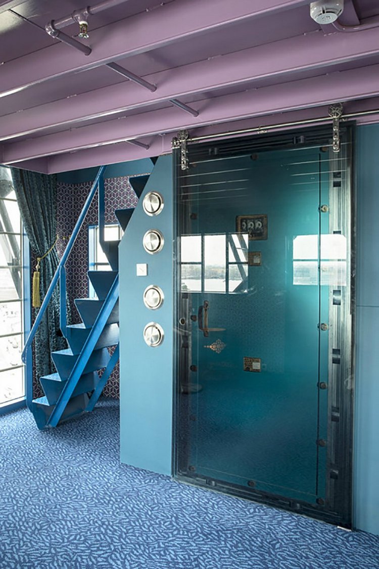 ЗАВИСНУТЬ В ВОЗДУХЕ... Oдин из самых необычных отелей в Мире, Amsterdam, Нидерланды