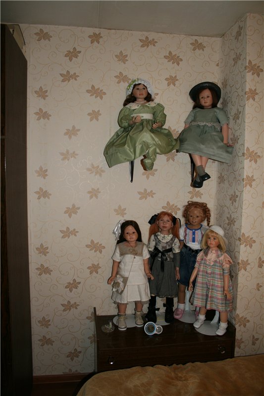 Вот так мы и живем... Размещение кукольной коллекции (фото 4)
