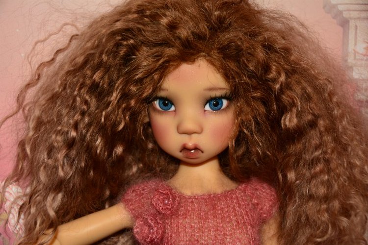 Весеннее обновление. Платья для кукол Kaye Wiggs