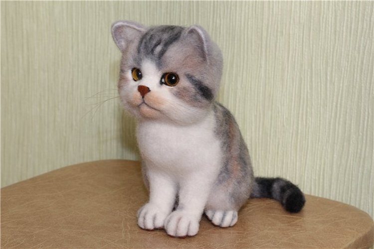 Котик Дени. Авторская игрушка Анны Ястрежембовской