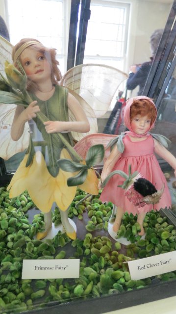 Впервые за 40 лет. День открытых дверей на кукольной фабрике R John Wright. Часть первая: Место, где рождаются куклы и