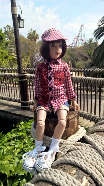 Поезд в Барселону дремлет, или, Мне ещё три платья надеть осталось