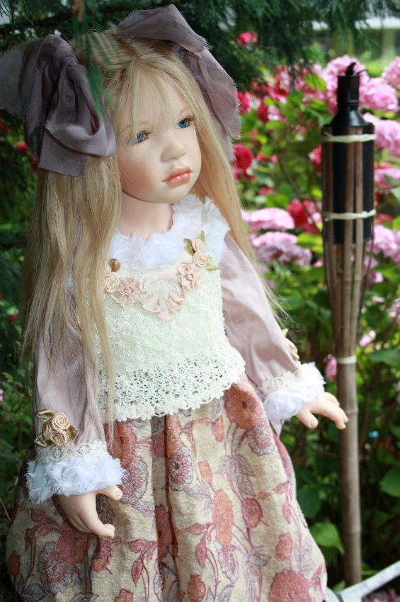 Марусина прогулка по саду. Коллекционная кукла от Zofia & Henry Zawieruszynski