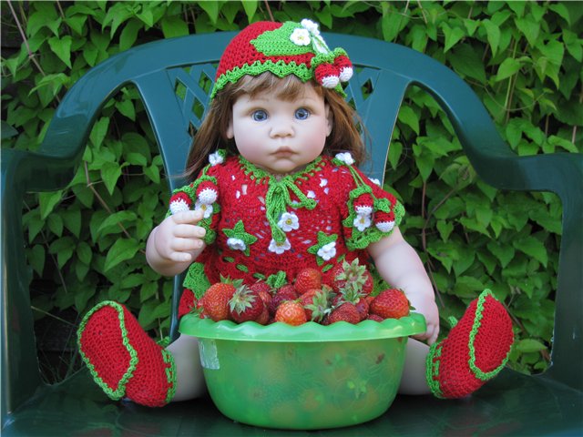 Платья для моих кукол.Вязалочки от Татьяны