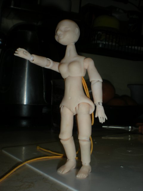 Очередная "моя первая шарнирная кукла"