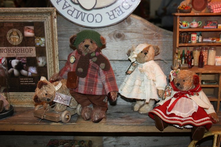 Выставка кукол, мишек тедди, кукольных домиков и миниатюры в Нидерландах. Продолжение