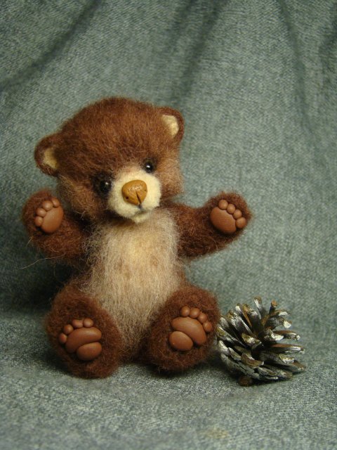 Мишка косолапый по лесу идёт... Авторская игрушка валянием Ольги Чернухо (фото 8)