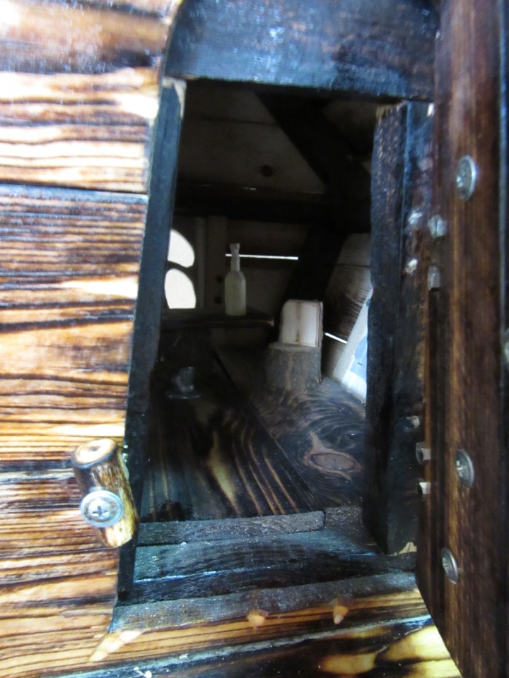 За 15 минут до начала рабочего дня :)