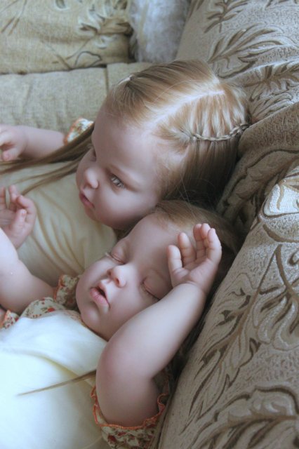 Сестенки Арианночки. Куколки реборн Виктории Вишни