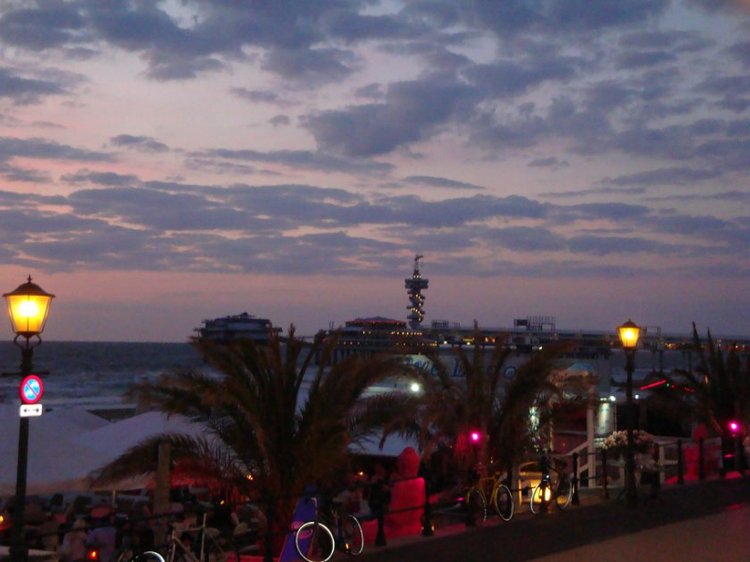 Путешествие по Схевенингену (Scheveningen, Holland)