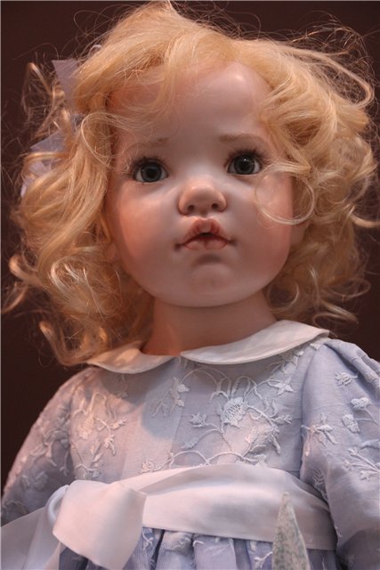 Hilderard Gunzel на выставке "Искусство куклы" в Гостином дворе