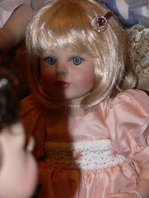 Новенькая Artista doll. по имени Цветочница