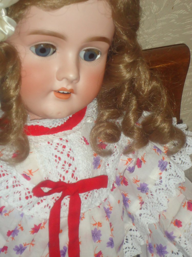 Прекрасная антикварная кукла Изабель (фото 2)