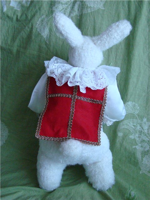 Белый кролик по мотивам рассказа об Алисе. Авторская кукла Кондрашовой Ирины