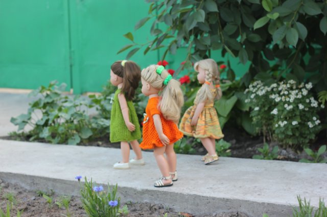 Вязаный подиум от Smorodinы для кукол Gotz (фото 2)